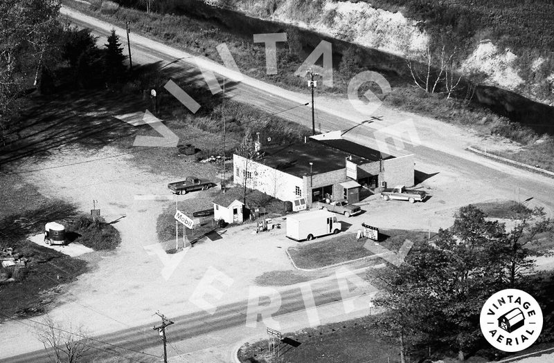 Singing Bridge Store and Station - 1982